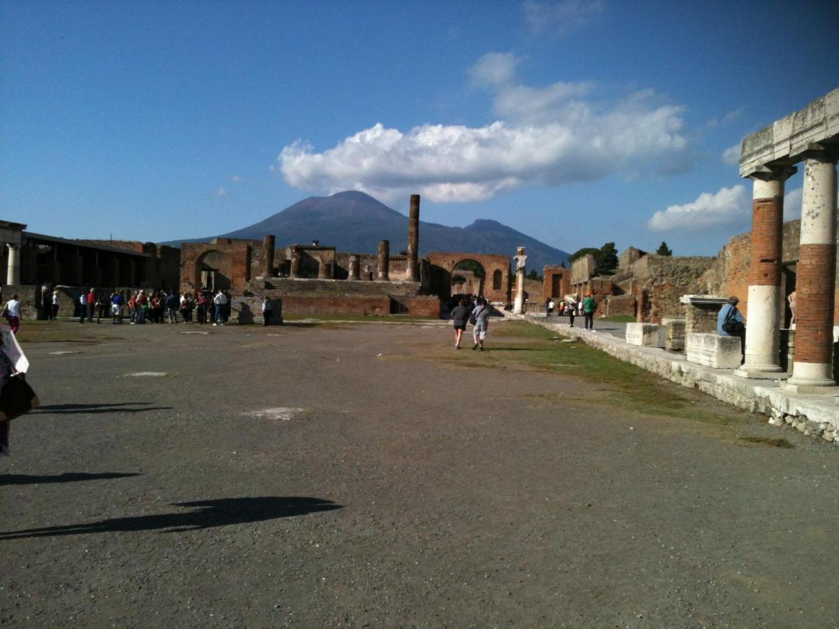 Villa Mena Pompei Exteriér fotografie